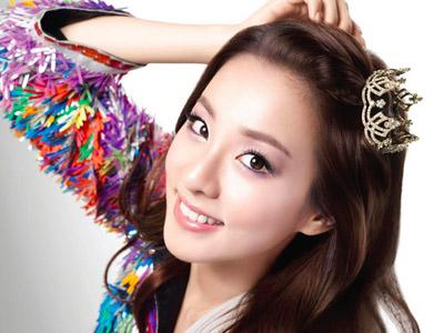 Dara 2NE1 Promosikan Bulgogi di Kafetaria YG Entertainment